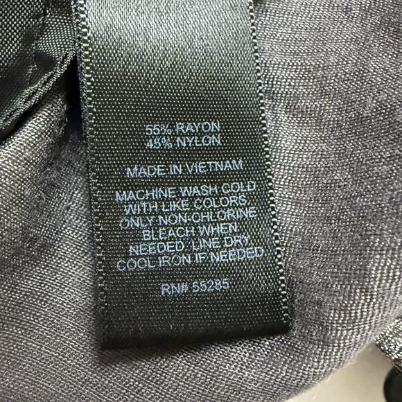 Women’s Express Dark Gray Sparkle Shimmer Shorts Tailored Cuff Hem Size 4 Womens - Picture 5 of 5